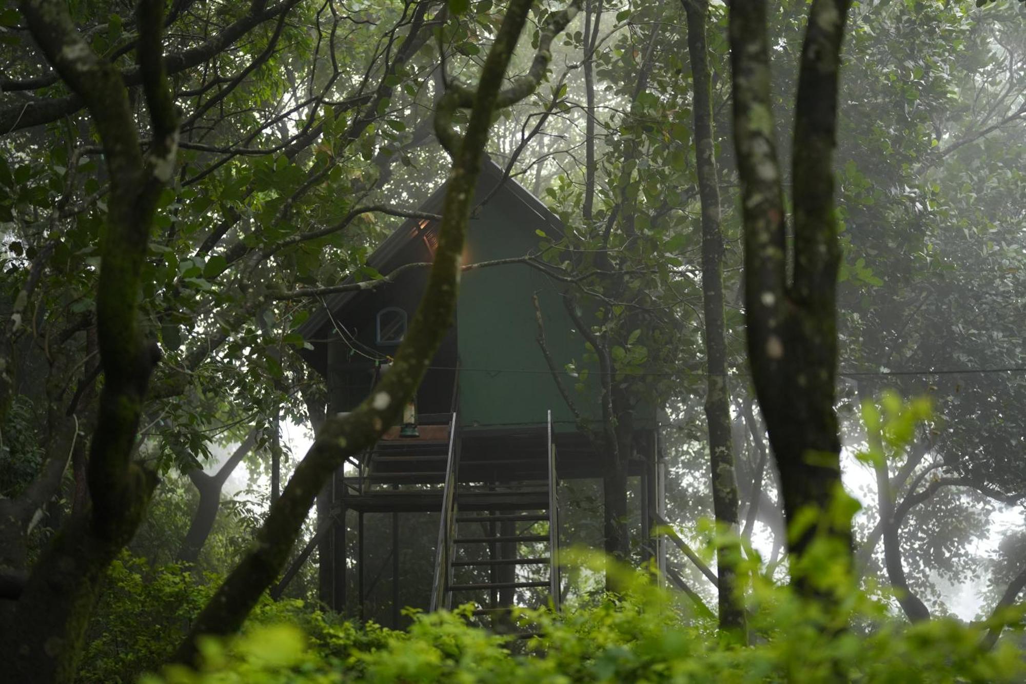 Regina Silva Camping & Nature Resort Paithalmala Exterior foto
